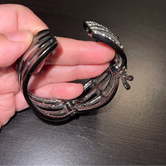 Jeweled Silver Tone Spider Adjustable Necklace and Hinged Bangle - Picture 6 of 8